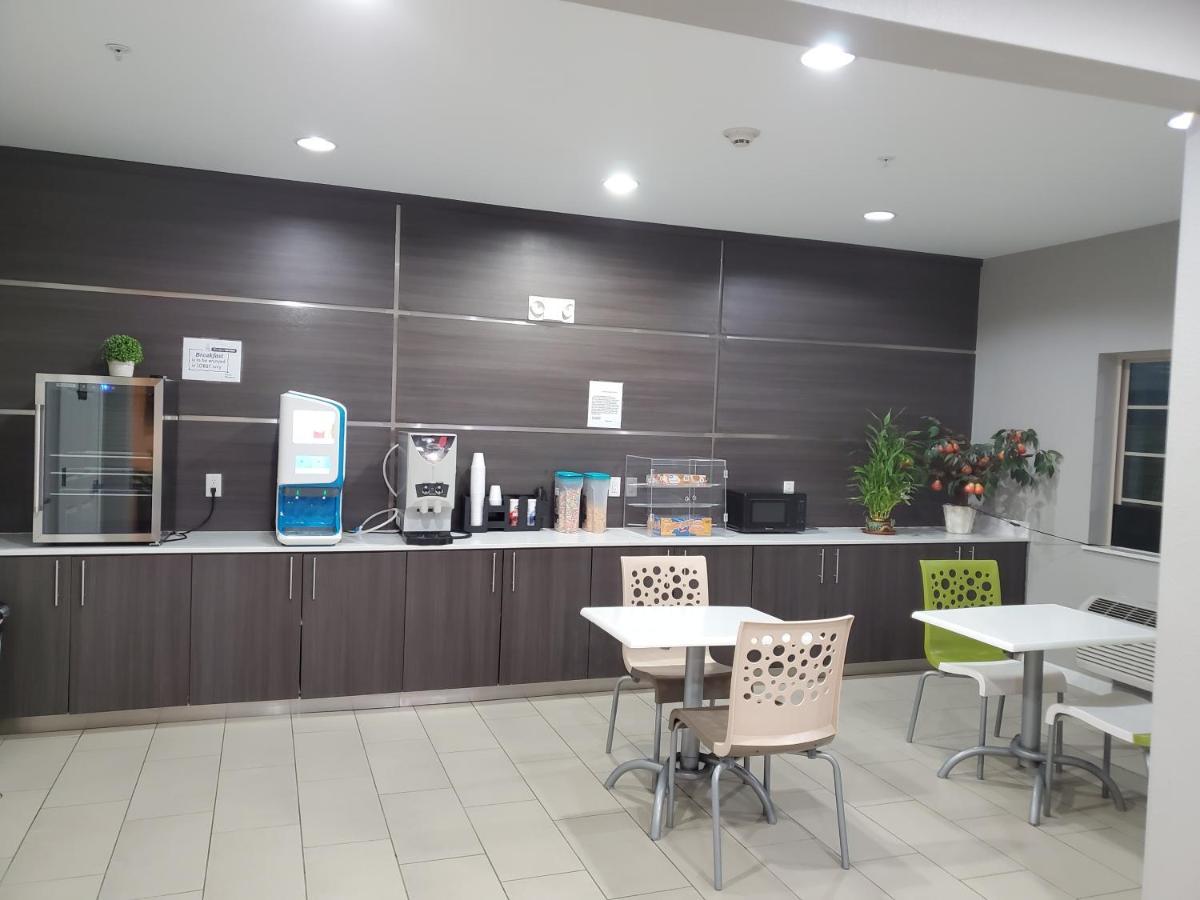 Haven Inn & Suites Willowbrook (Adults Only) Houston Extérieur photo